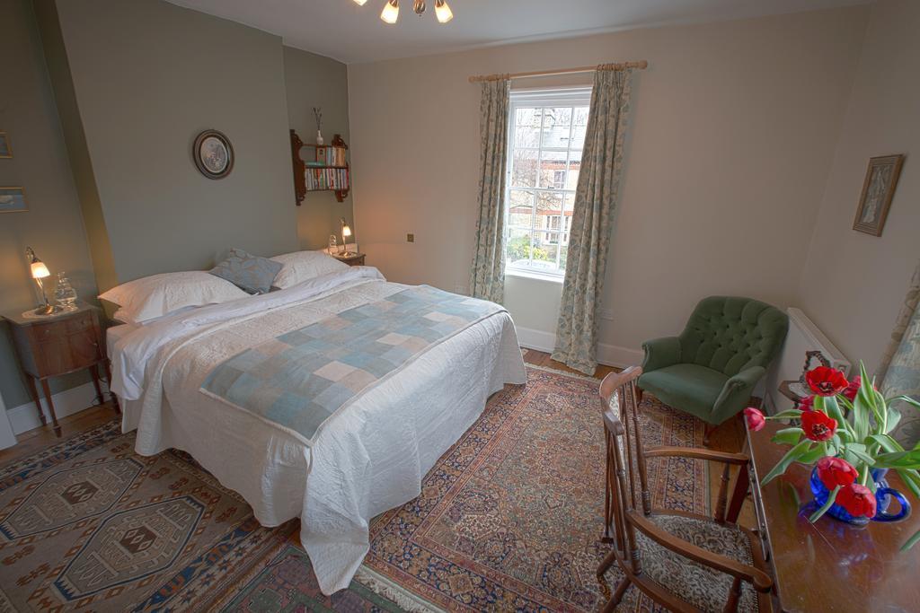 5 Chapel Street Bed And Breakfast Кембридж Экстерьер фото