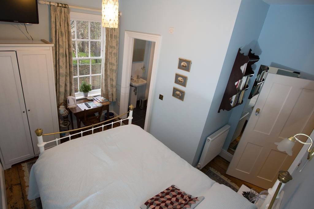 5 Chapel Street Bed And Breakfast Кембридж Экстерьер фото